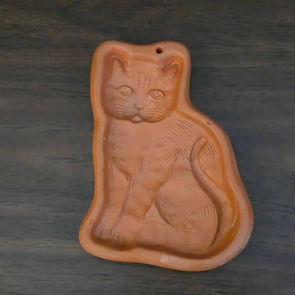 Brown Bag Cookie Art Cat Mold Terracotta Wall Decor Vintage 1984